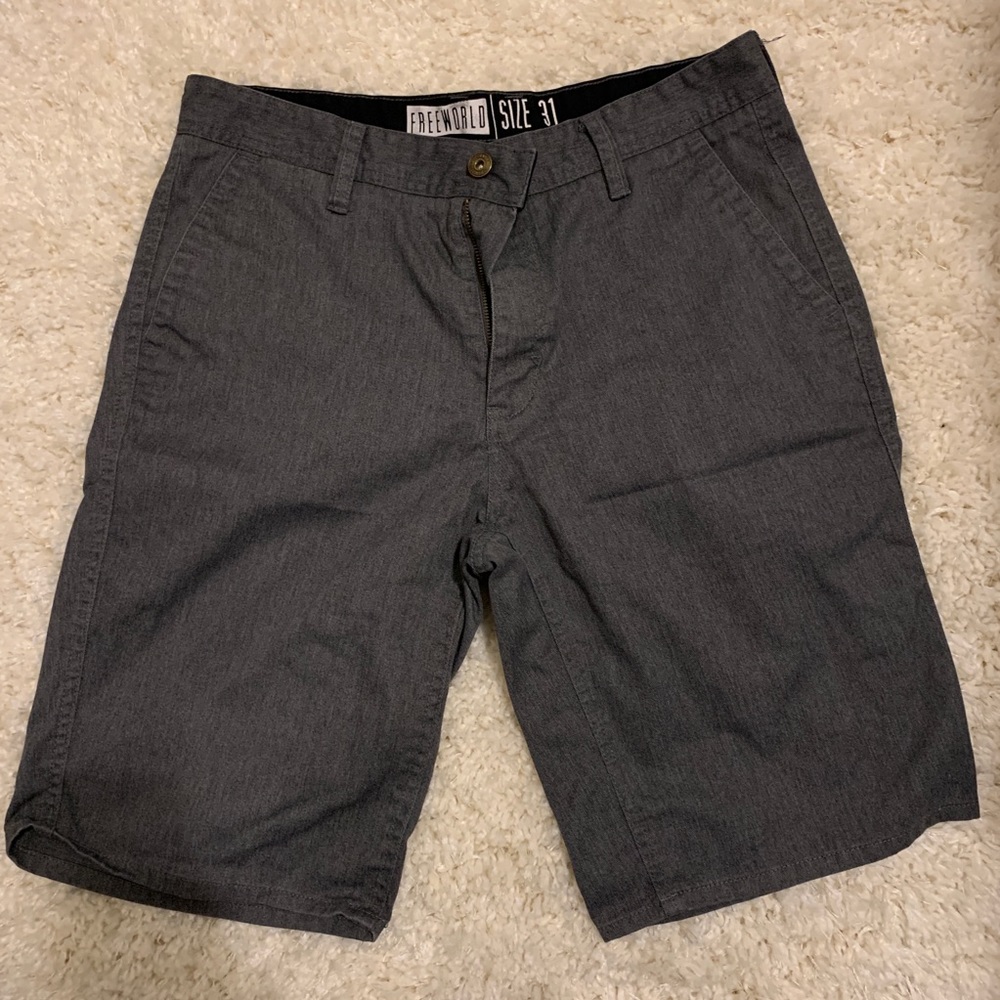 Men’s freeworld shorts size 31